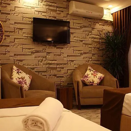 Life Hotel 3*