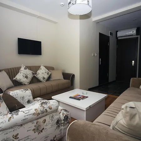 Life Hotel 3*