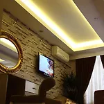 Life Hotell 3*
